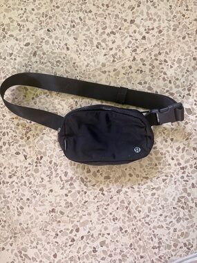 lululemon athletica Black Belt Bag